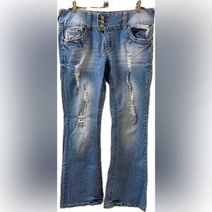 Women’s Distressed Washed Out Jeans 9